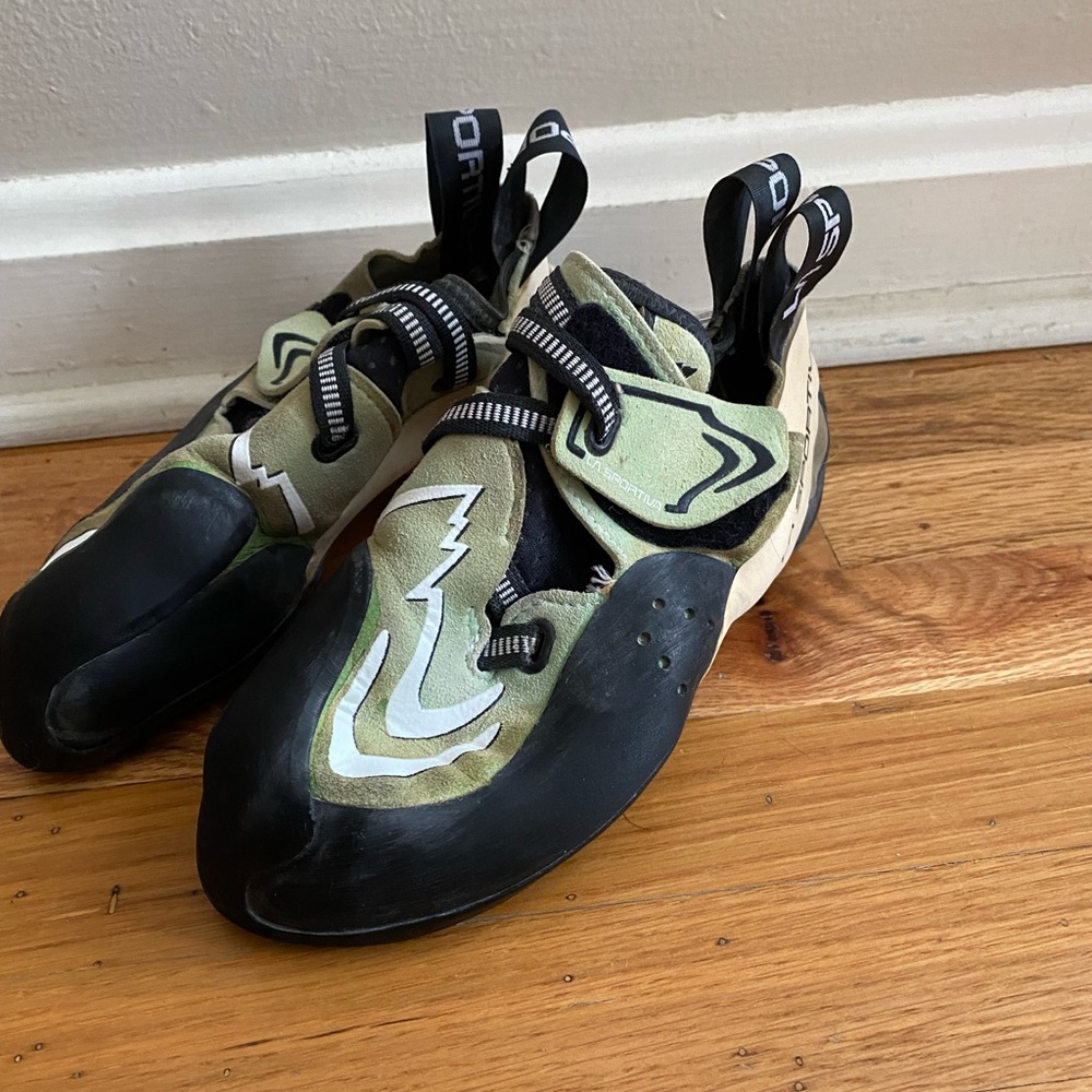 La Sportiva Futura Rock Climbing Shoe